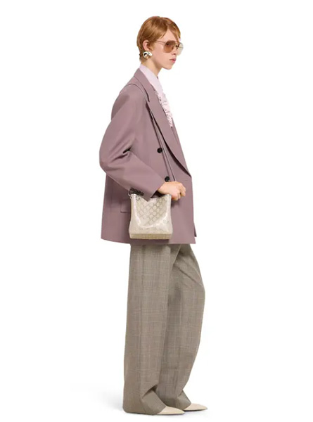 高仿GUCCI包包 | A货古驰女包 2025秋冬GUCCI新款 银色 GG Emblem系列小号水桶包