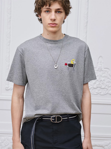 DIOR高仿男装 | 迪奥 A货服装  2026夏季DIOR新款 灰色宽松版型 T 恤