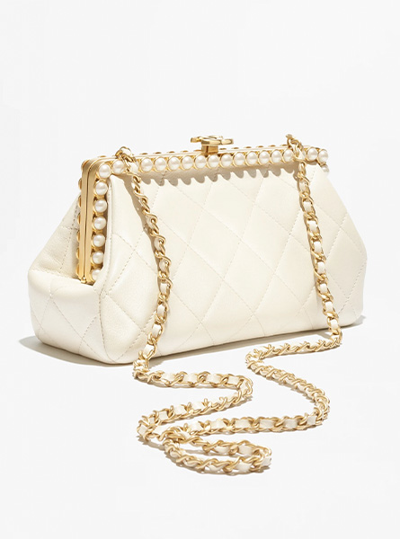 高仿CHANEL包包 | A货香奈儿女包 2025/26早春度假系列 淡米色晚宴包