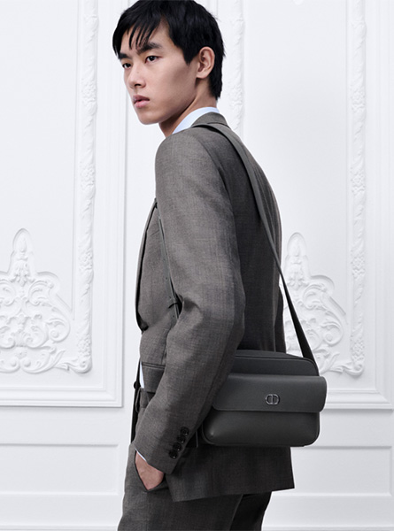 高仿DIOR包包 | A货迪奥男包 2026春夏DIOR新款 法兰绒灰CD Icon 拉链信使包