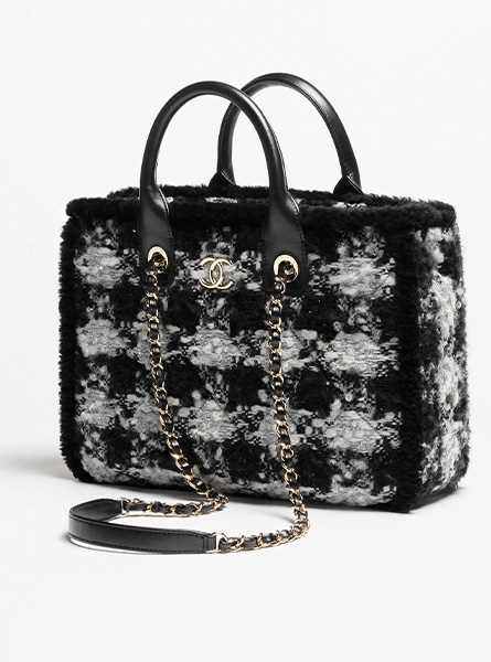 高仿CHANEL包包 | A货香奈儿女包 2025/26秋冬系列 黑色小号购物包