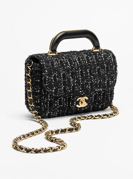 高仿CHANEL包包 | A货香奈儿女包 2025/26秋冬系列 黑色迷你口盖包配以手柄