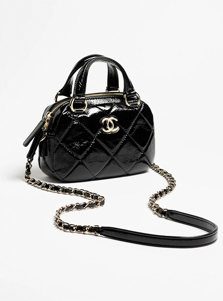 高仿CHANEL包包 | A货香奈儿女包 2025/26秋冬系列 黑色迷你保龄球包