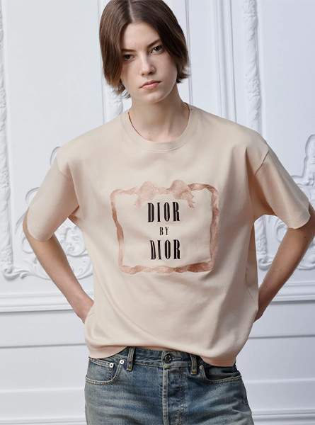 DIOR高仿女装 | 迪奥 A货服装  2026夏季DIOR新款 米色超大版型短款 T 恤