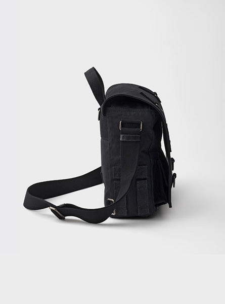 高仿PRADA包包 | A货普拉达男包 2026春夏新款 黑色帆布单肩包