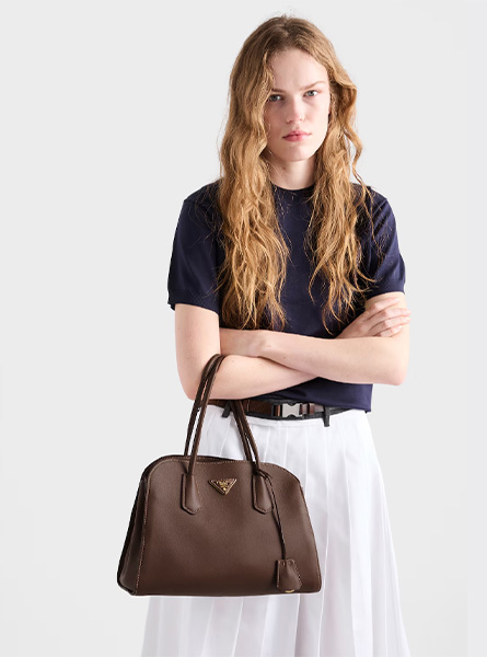 高仿PRADA包包 | A货普拉达女包 2026春夏新款 紫檀木色中号皮革托特包