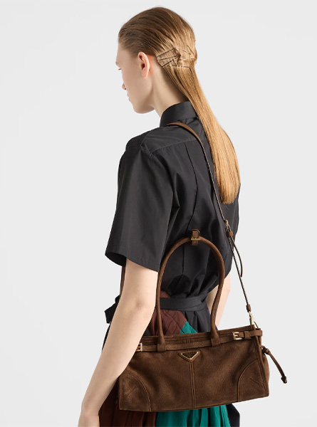 高仿PRADA包包 | A货普拉达女包 2026春夏新款 可可棕Prada Bonnie中号磨砂皮革手提包