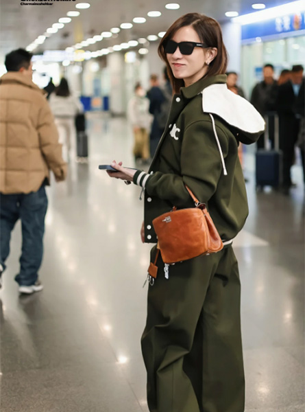 高仿巴黎世家包包 佘诗曼同款包包