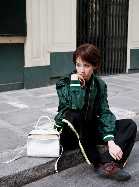 高仿LOEWE包包 陈都灵 同款包包