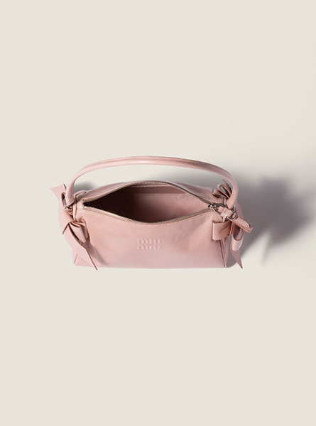 高仿MIUMIU包包 | A货缪缪包包 2026春夏MIUMIU新款 玫瑰红亮面皮革手拿包