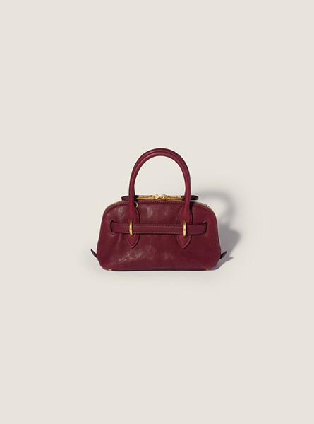 高仿MIUMIU包包 | A货缪缪包包 2026春夏MIUMIU新款 紫红色Aventure Nappa皮革迷你手袋
