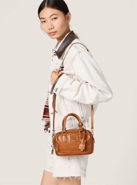 高仿MIUMIU包包 | A货缪缪包包 2026春夏MIUMIU新款 干邑色Arcadie皮革手袋 保龄球包