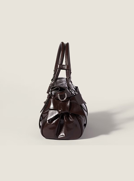 高仿MIUMIU包包 | A货缪缪包包 2026春夏MIUMIU新款 深棕色亮面皮革手提包