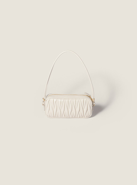 高仿MIUMIU包包 | A货缪缪包包 2026春夏MIUMIU新款 白色Matelassé Nappa皮革小袋