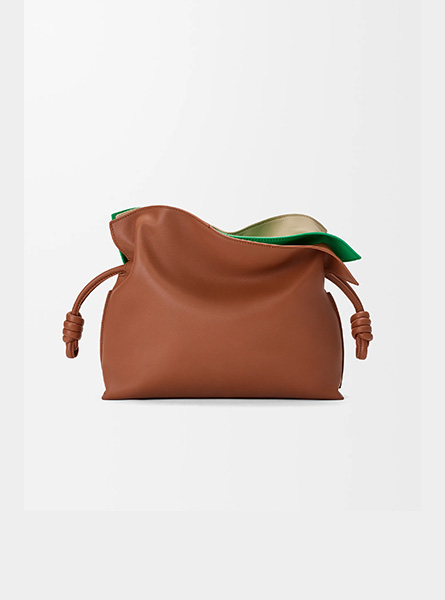 高仿LOEWE包包 | A货罗意威包包 2026春夏新款 多色松鼠棕中号纳帕牛皮革层叠 Flamenco 手拿包 福袋包