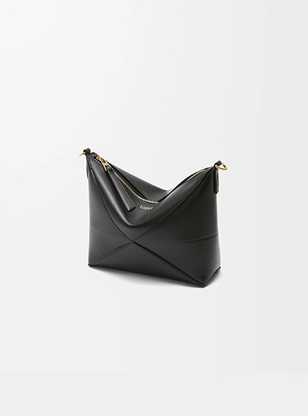 高仿LOEWE包包 | A货罗意威包包 2026春夏新款 黑色亮面纳帕牛皮革 Puzzle Fold pouch 折叠包