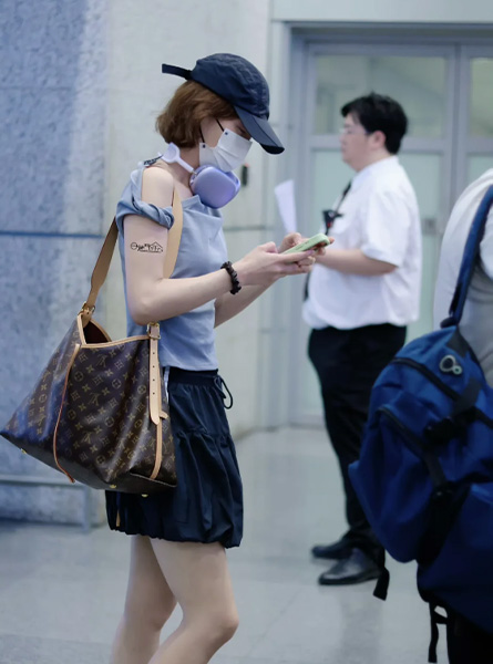高仿LV包包 金晨同款包包